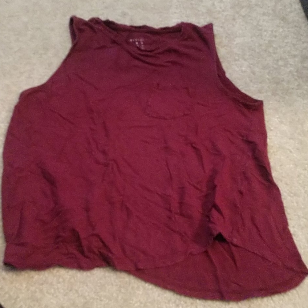 Maroon tank with breast pocket